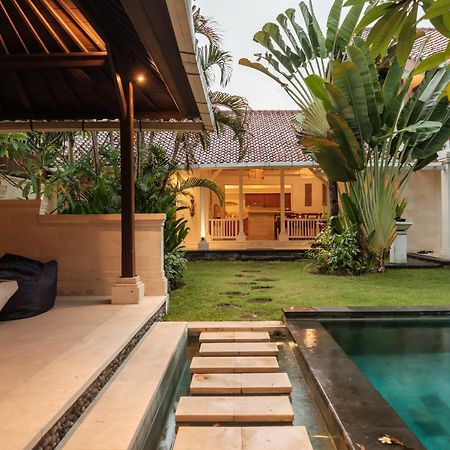 קנגו Uma Lima Villa Batu Belig - Close To The Beach מראה חיצוני תמונה